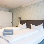 Apartments Zum Roten Lamm- Bad Krozingen By Living Timeless * Бад-Кроцинген