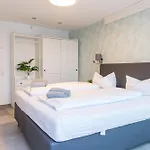 Апартаменты Apartments Zum Roten Lamm- Bad Krozingen By Living Timeless *