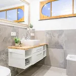 Апартаменты Apartments Zum Roten Lamm- Bad Krozingen By Living Timeless *