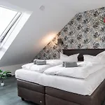 Apartments Zum Roten Lamm- Bad Krozingen By Living Timeless Апартаменты Бад-Кроцинген