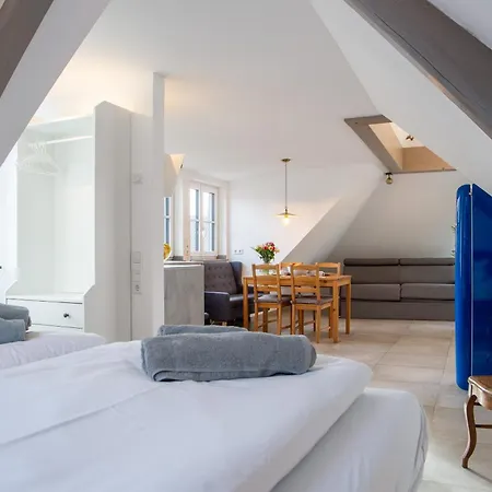 Living Timeless - Zum Roten Lamm, Zentrale Lage In In Der Fussgaengerzone Am Kurpark Und Classica