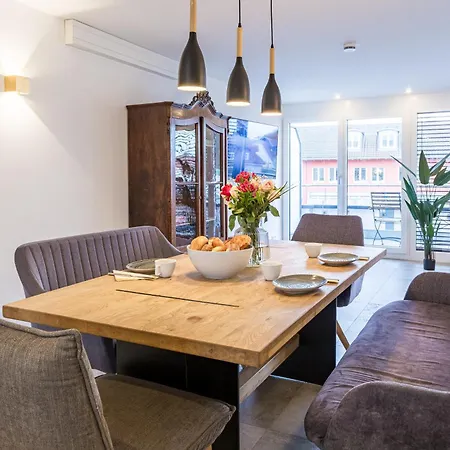 Living Timeless - Zum Roten Lamm, Zentrale Lage In In Der Fussgaengerzone Am Kurpark Und Classica Apartamento