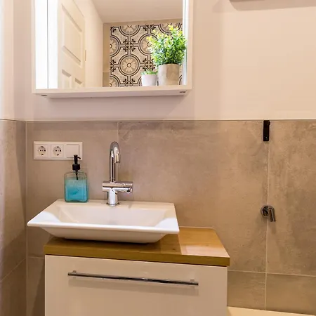 Zum Roten Lamm- By Living Timeless Apartamento