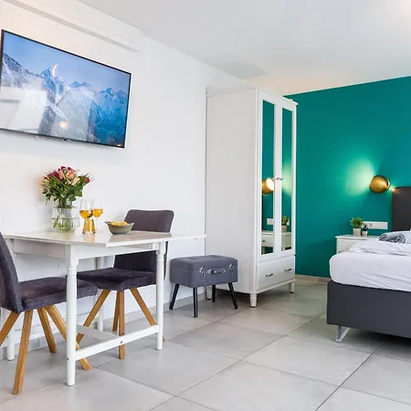 Living Timeless - Zum Roten Lamm, Zentrale Lage In In Der Fussgaengerzone Am Kurpark Und Classica Apartamento *